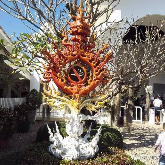 能在异国被警察抓也没谁了吧？这是我的清迈，和你去的不一样！