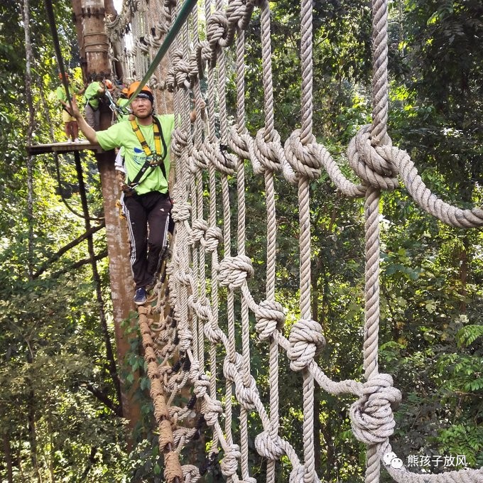 能在异国被警察抓也没谁了吧？这是我的清迈，和你去的不一样！