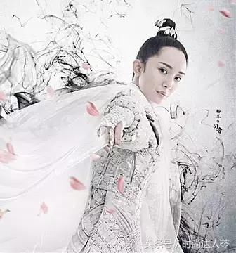 杨幂三生三世十里桃花高发际线,发际线高怎么改善用梳子