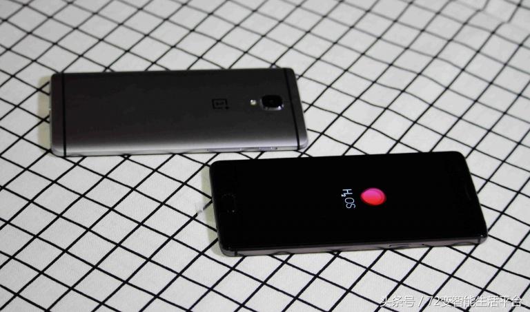 一加3T和oppo、vivo差多少？跑分排名第一没毛病！