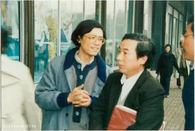 “格调如此独特,真不容易”!—曾被全国瞩目的秋林公司橱窗广告