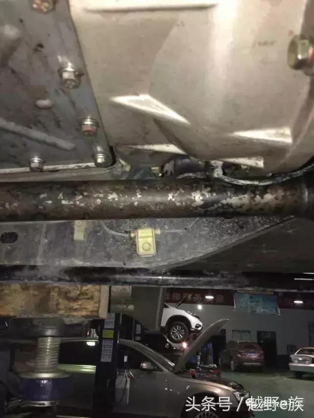 2015猎豹黑金刚四驱,黑金刚机械四驱怎么操作