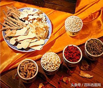 湿气会引起皮肤干燥粗糙吗,体内湿气重皮肤却很干中医辨证