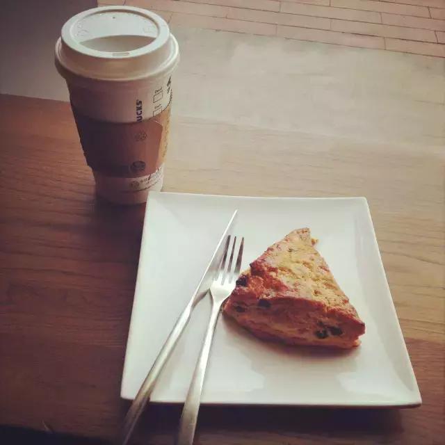 重庆星巴克里也可以有张爱玲？这些星巴克下午茶让你变得优雅