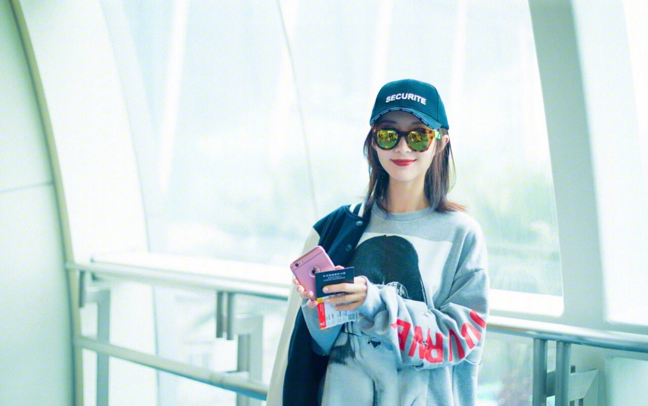 舒畅穿搭风格,舒畅直播学院风穿搭