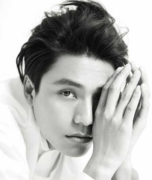 水瓶男单独和你在一起,典型的水瓶座男星