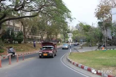 能在异国被警察抓也没谁了吧？这是我的清迈，和你去的不一样！