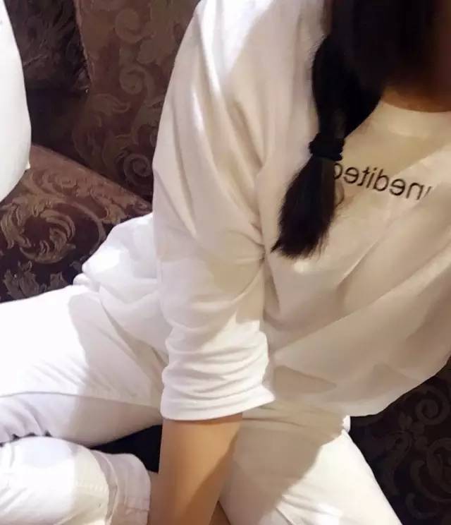 杨幂今年冬天穿的爆款,杨幂最新穿搭又火了