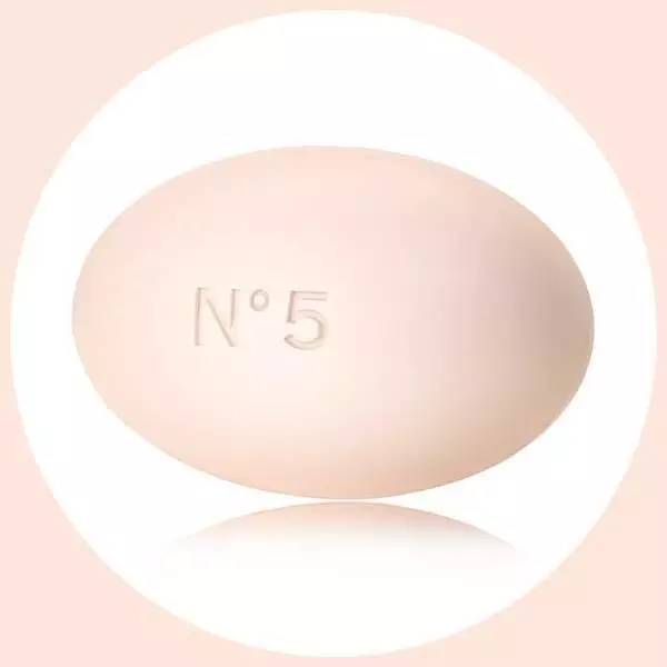 杨幂爆款作品,杨幂今年冬天穿的爆款