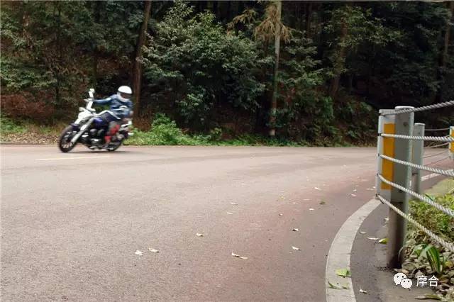 测评｜太子驾到百官跪迎力帆V缸太子车V16登基在即