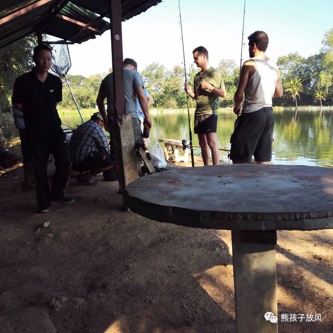 能在异国被警察抓也没谁了吧？这是我的清迈，和你去的不一样！