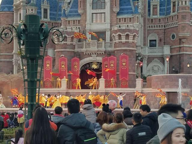 上海迪士尼乐园攻略住哪个酒店近,上海迪士尼乐园攻略和住宿4人