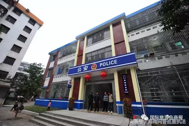 三名持刀者闯学校被击毙,三人持刀校园行凶被击毙