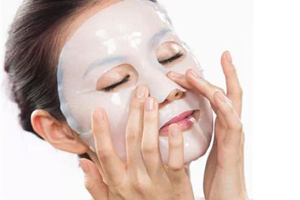 水加什么东西能皮肤变白,水加什么能使皮肤变白