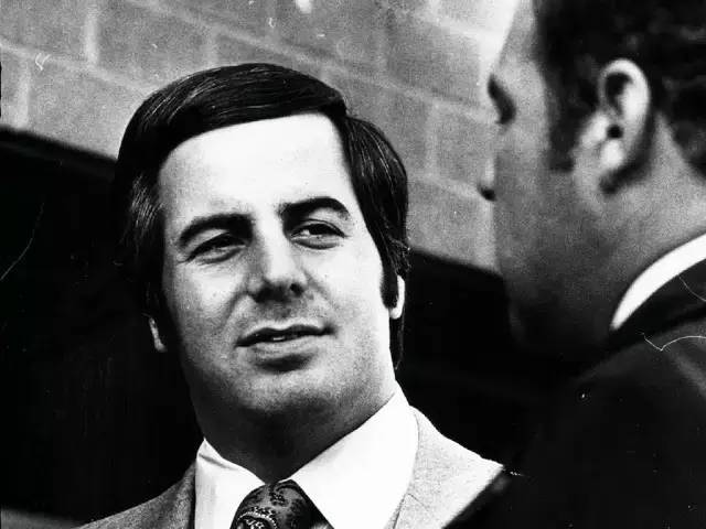 21岁被多国通缉,二十一岁被满门抄斩