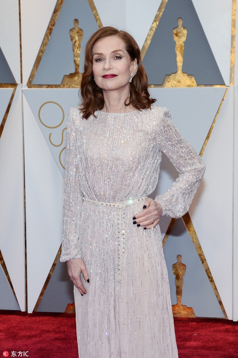 14岁退学又怎样?石头姐终获奥斯卡影后:幸运=人美还努力!