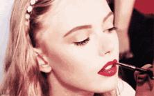 过期的洗发露扔了可惜能干什么用,过期的洗发水可以干嘛用啊