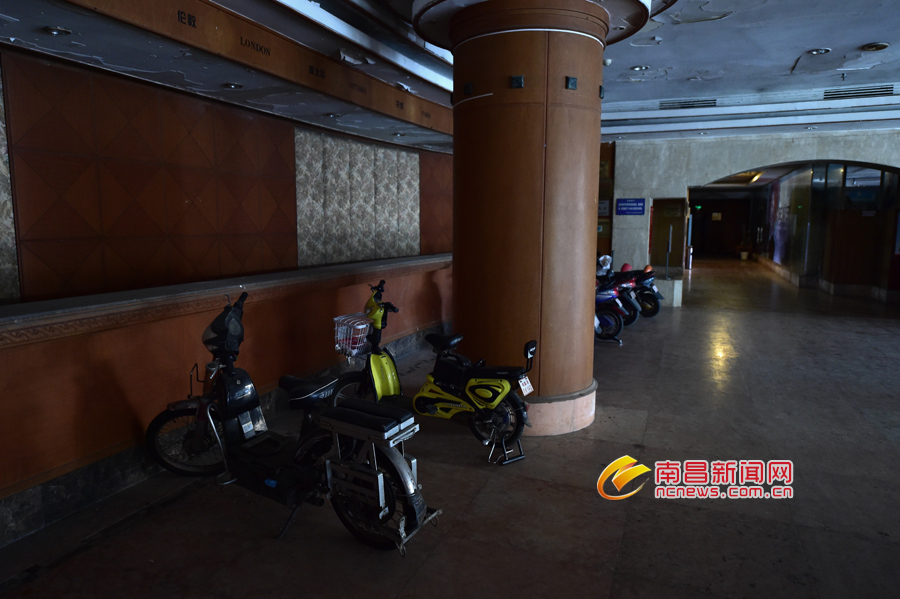 姹熻タ姝ｅ湪绛瑰鐨勪簲鏄熺骇閰掑簵,姹熻タ绗竴瀹朵簲鏄熺骇閰掑簵