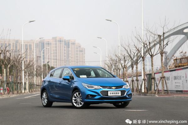 科鲁兹两厢和三厢哪个更好,科鲁兹两厢1.6怎么样