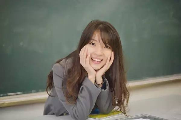 女生怎么和直男聊天女生追男生,喜欢的女孩刚发朋友圈怎么追