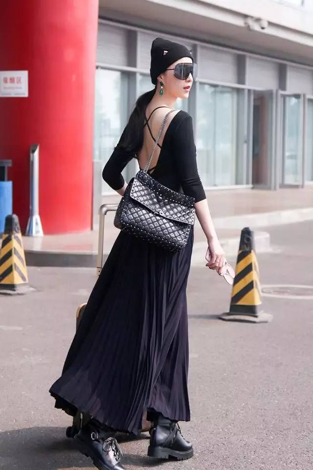 穿不错|纵使包包数千万独爱一只链条包