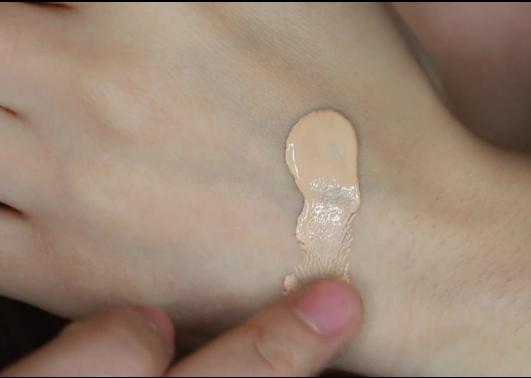 化妆分享粉底液,ysl粉底液羽毛测评