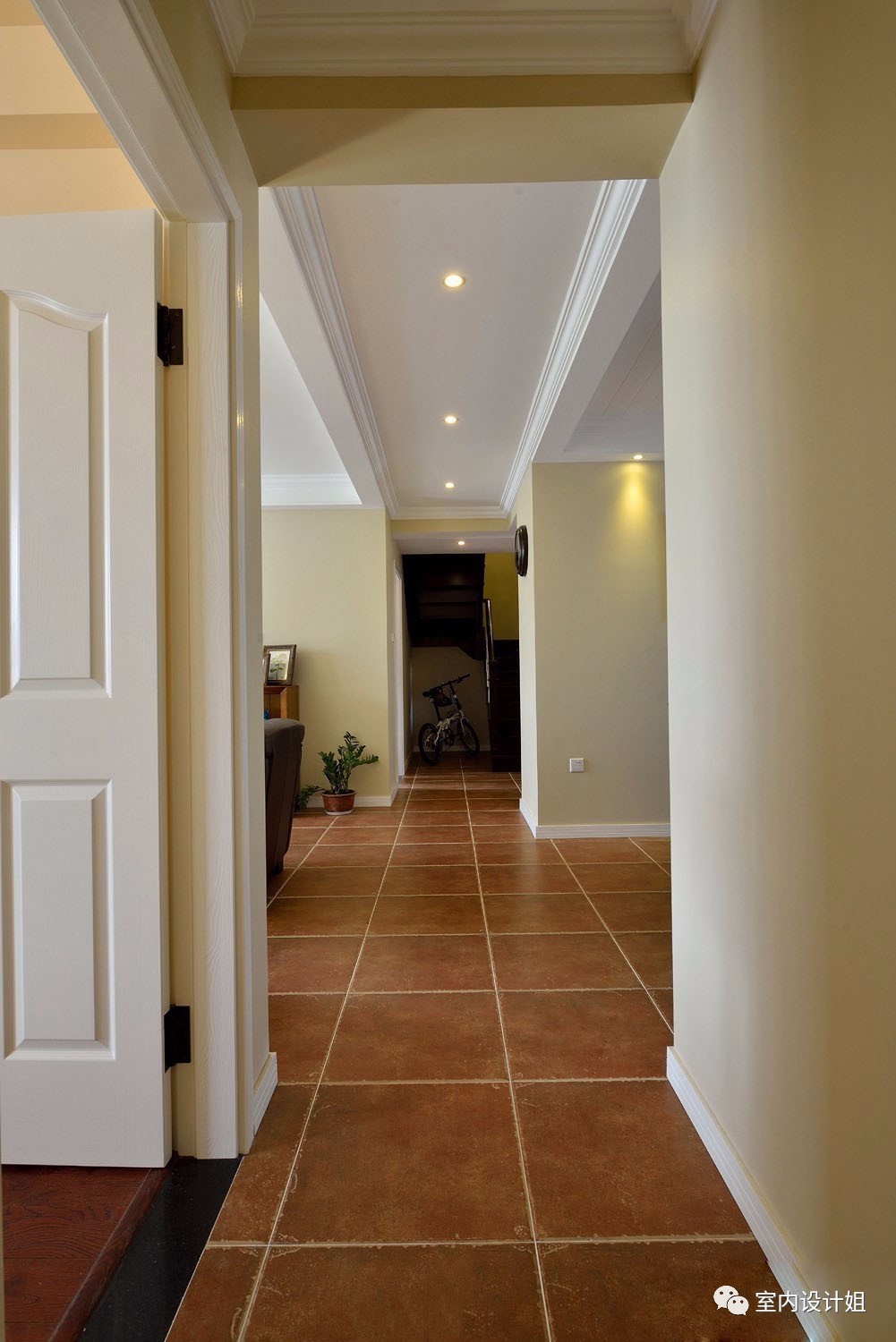 走廊吊顶怎么做省钱又好看,过道天花怎样做才好看