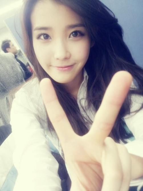 女人为什么喜欢和熟人谈恋爱,和女生聊成朋友还有机会吗