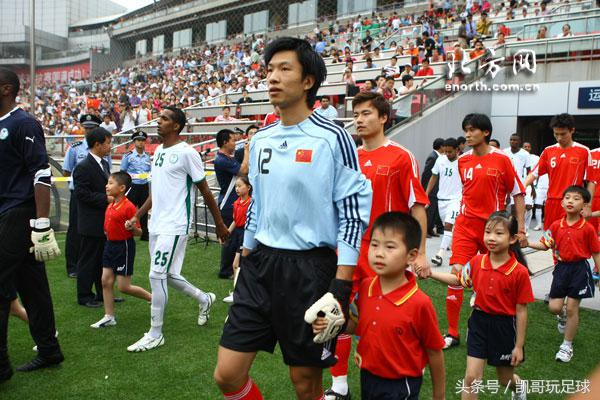 曲波为什么转业,曲波二十年足球生涯终不悔