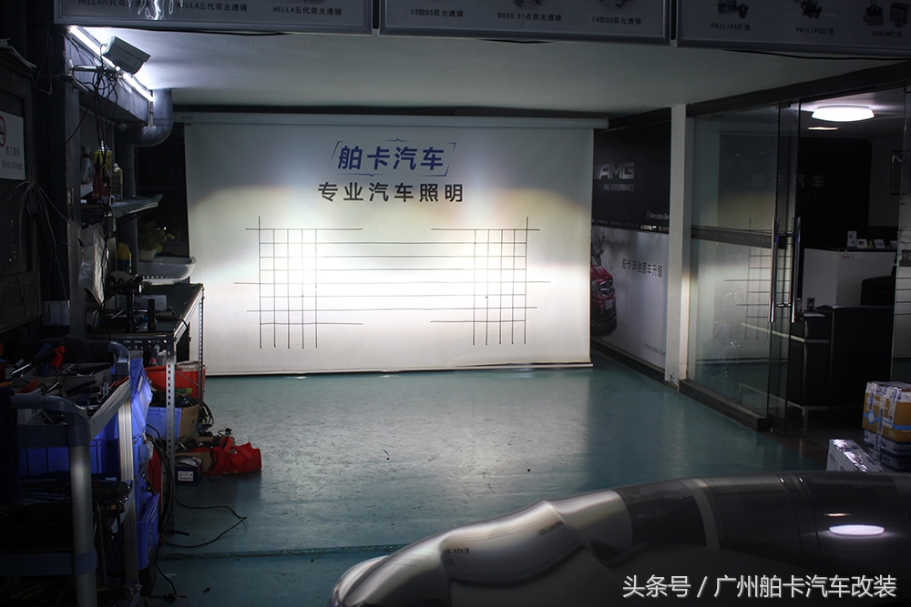 本田车灯怎么都不带透镜,本田改了透镜不开近光远光能闪吗