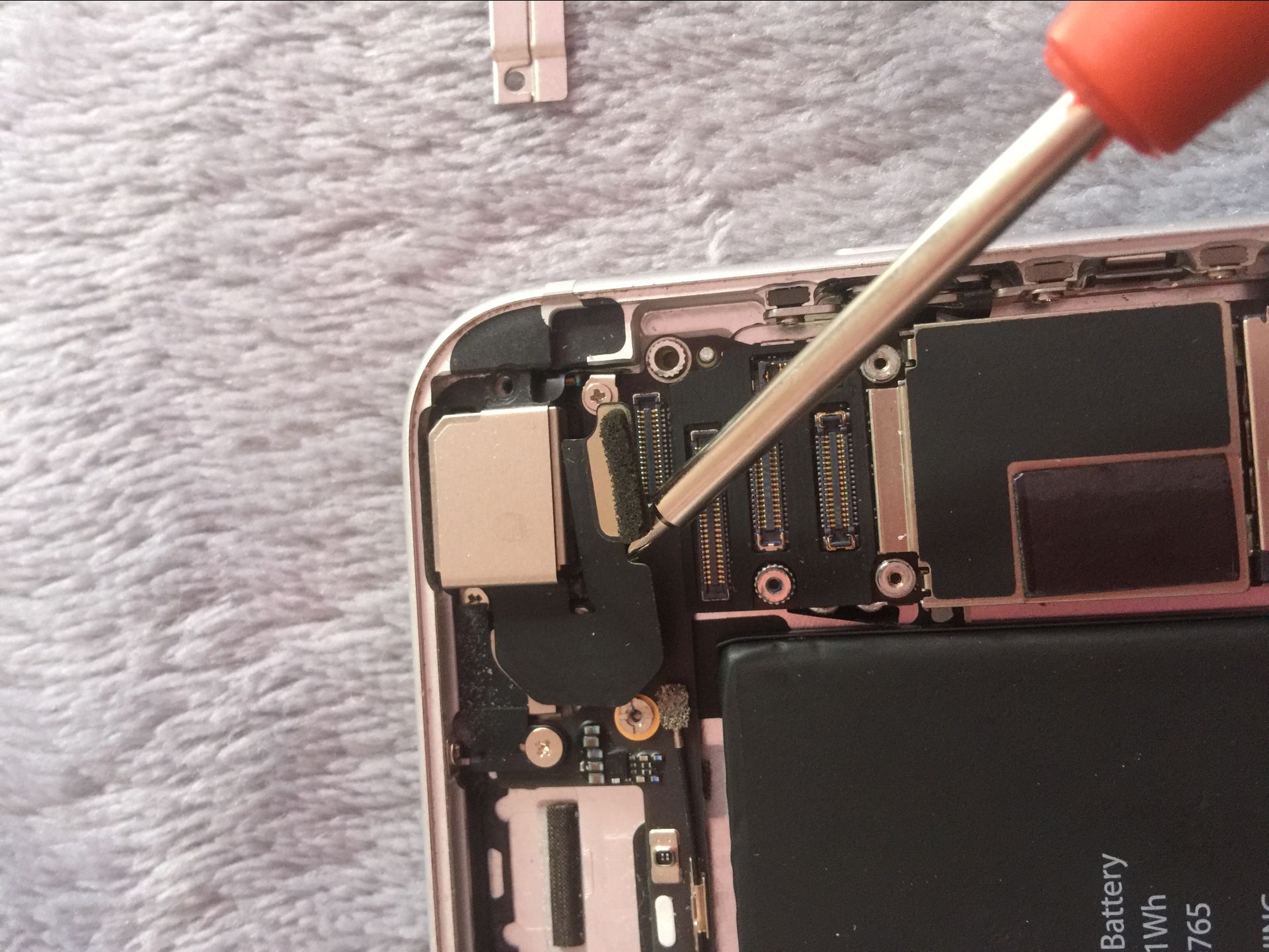 iphone6sp换电池和屏幕,iphone6换后置摄像头多少钱