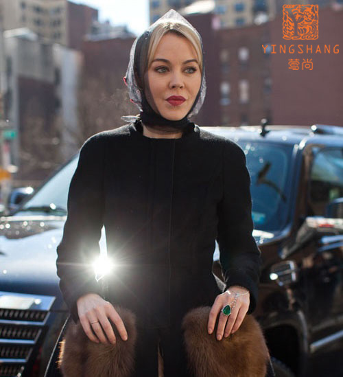 爱马仕女士丝巾系法,女士衬衣丝巾怎么系