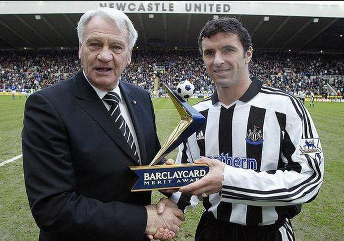 哈维阿隆索是全能型中场吗,哈维阿隆索中场的哪个位置