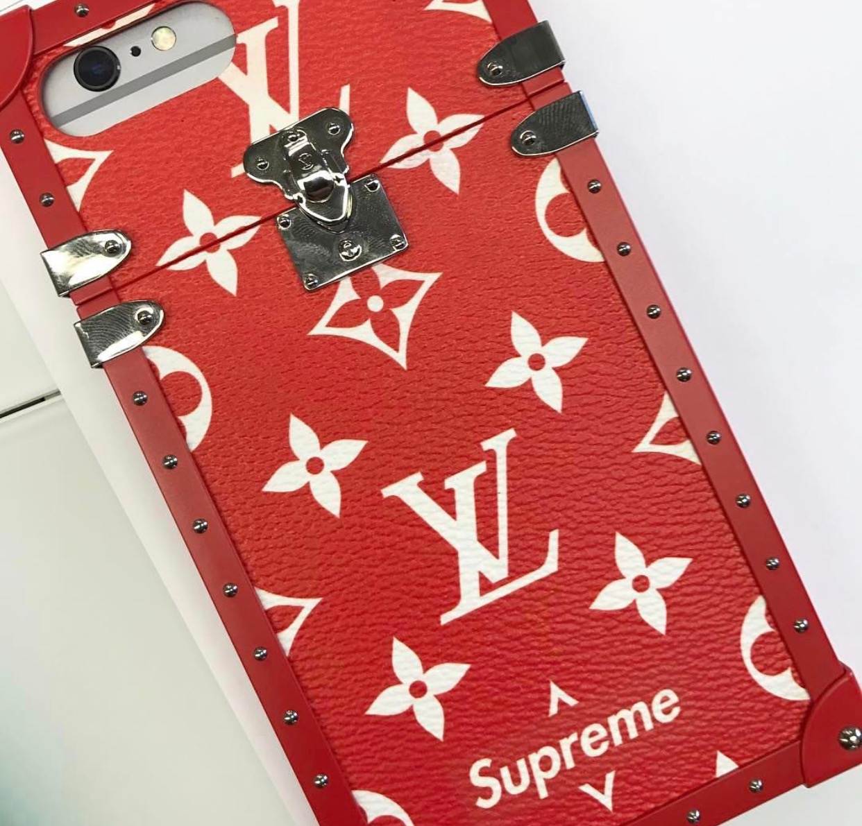 不是白浅夜华而是LVxSupreme