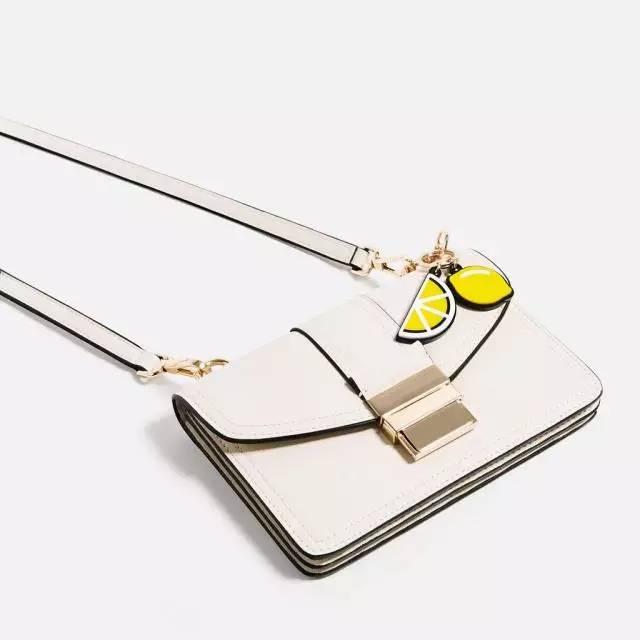 有没有比较时尚年轻化的品牌包包,时尚便宜包包