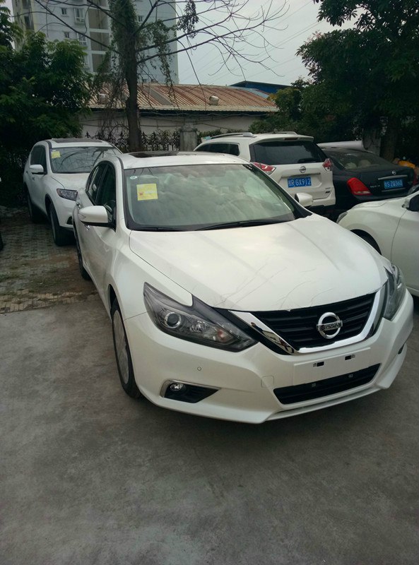 新天籁2.0时尚版,新天籁2.0悦享版