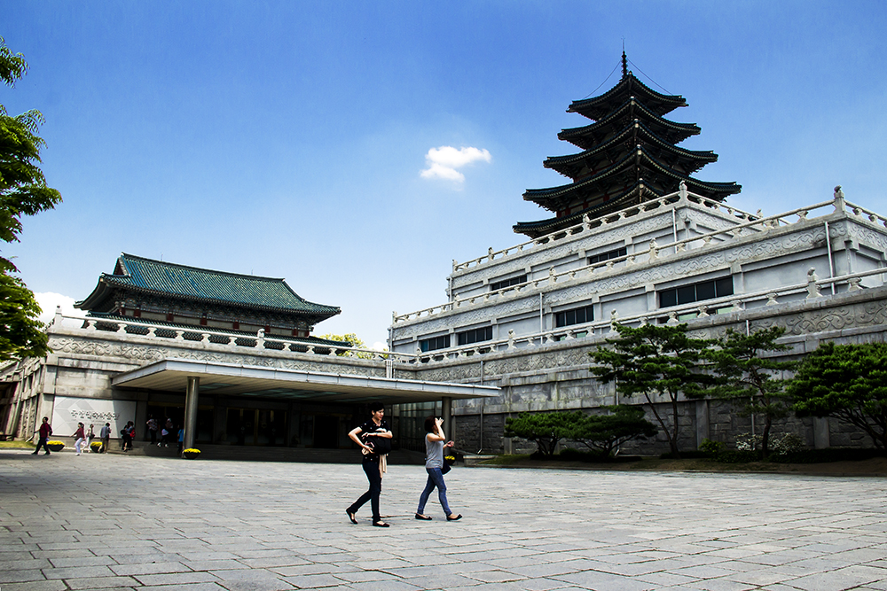 闊╁浗涔愬ぉ涓栫晫 (闊╁浗棣栧皵涔愬ぉ涓栫晫)