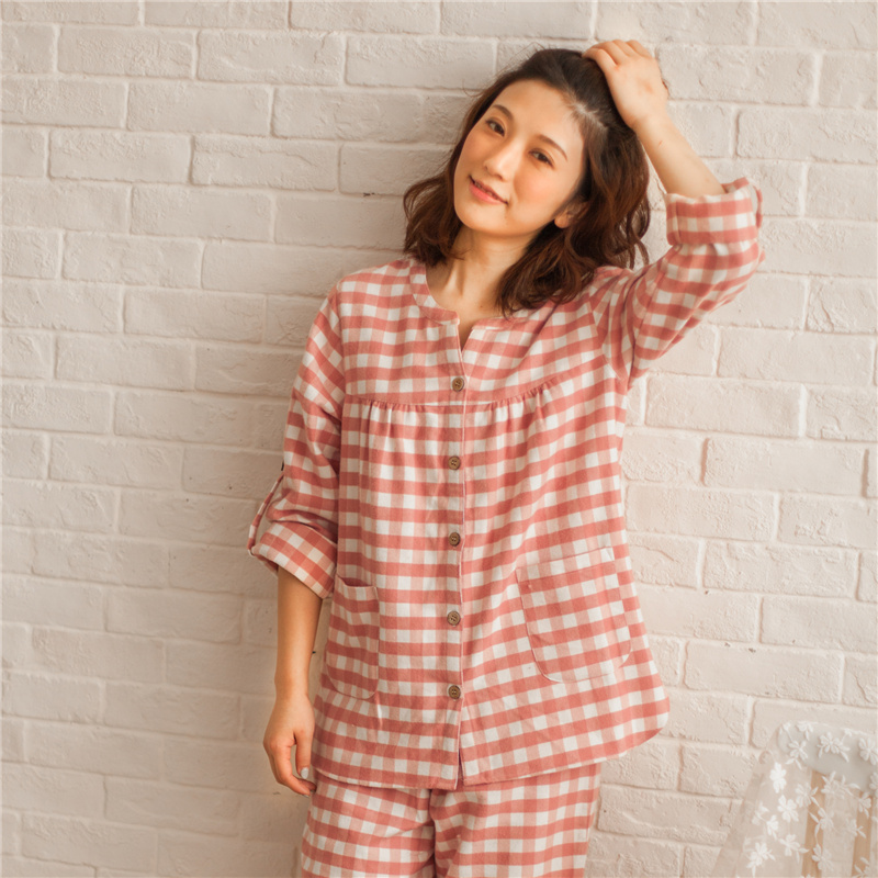 换上睡衣睡一觉,换上睡衣继续睡觉