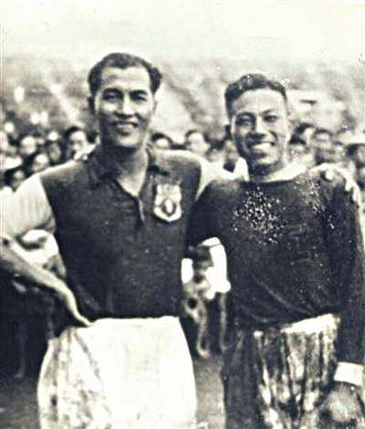 面对他国足羞愧：世界五大球王之一来自中国，媲美京剧大师梅兰芳