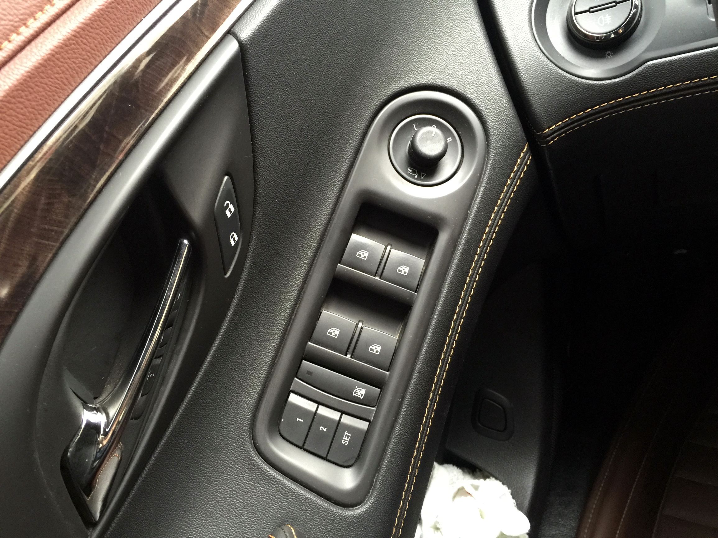 顽主-心血来潮，换个大车玩玩，别克13款君越用车感受！值得！