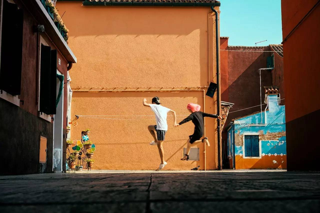 您的《旅行自拍秘籍》到货，请签收！