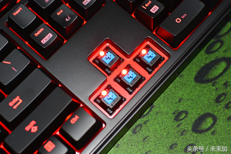 弹指跳动清脆音符，拓荒者MEKAPRO机械键盘青轴版评测