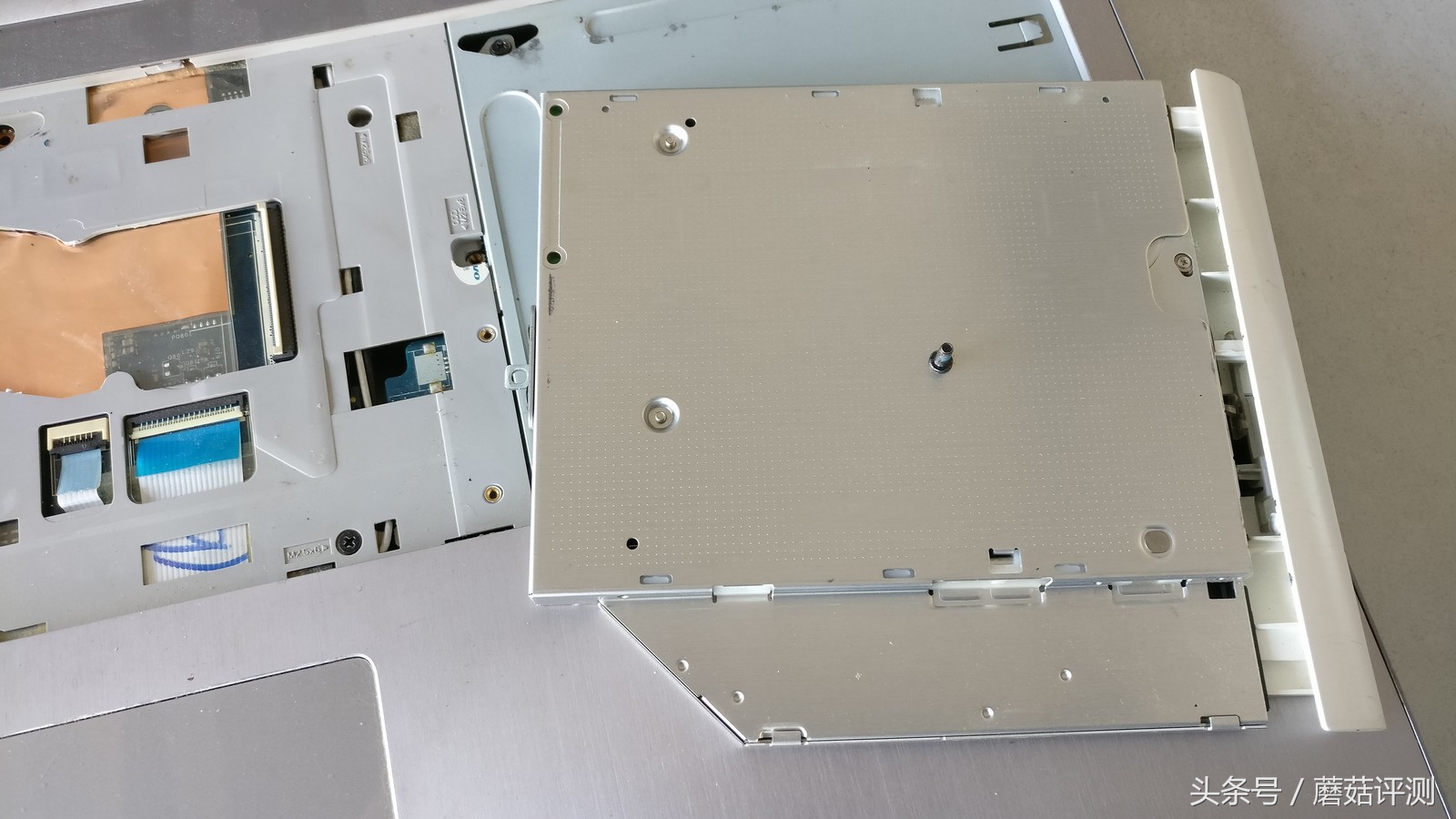 z500联想拆机,联想z500清灰