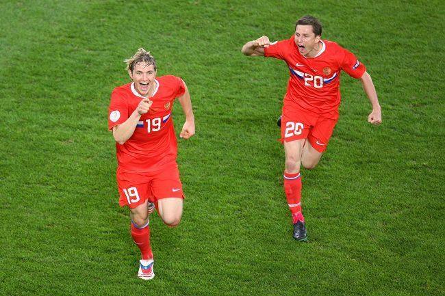 烟花虽美却也留下了瞬间的美好,烟火虽美但只是一瞬间