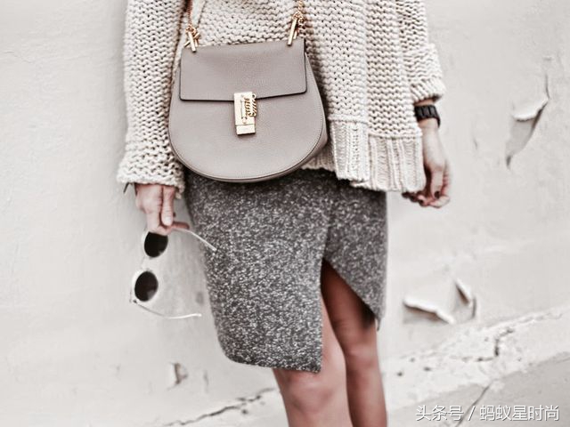 大象灰色的手袋其实很高级