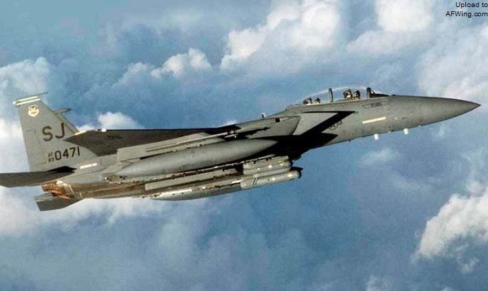 强悍战轰之路：F-15E“泥地老母鸡”的30年