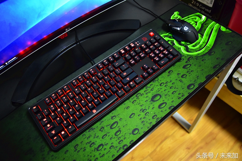 弹指跳动清脆音符，拓荒者MEKAPRO机械键盘青轴版评测