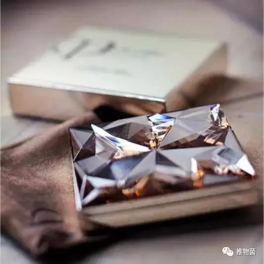 ¥10以内的眼影盘推荐,适合新手用的多功能化妆盘