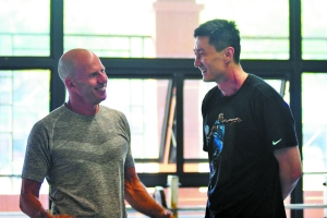 戈尔任男篮主教练,男篮助教戈尔