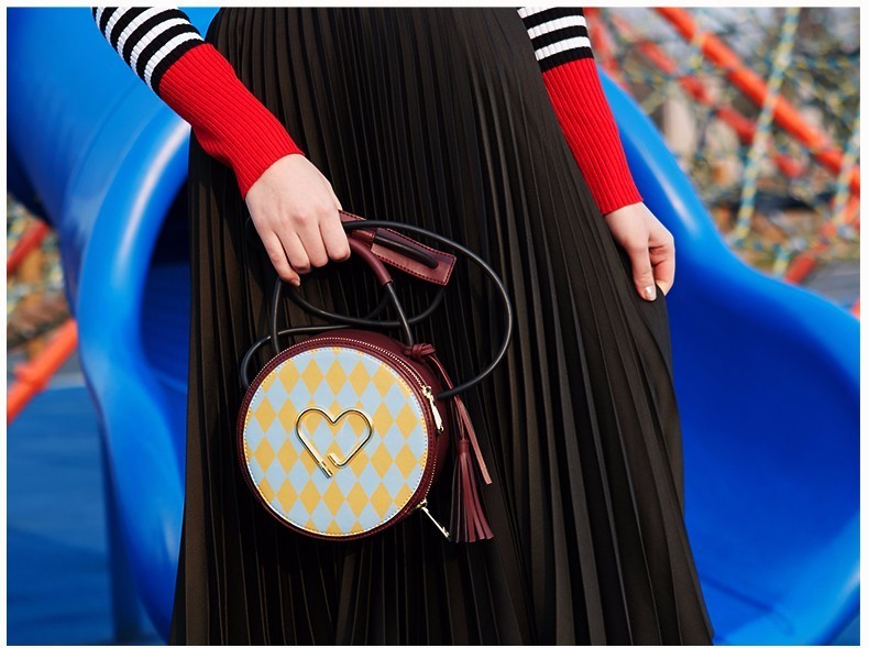 淘宝有哪些好看的包包店铺,淘宝好看又便宜的品牌包包